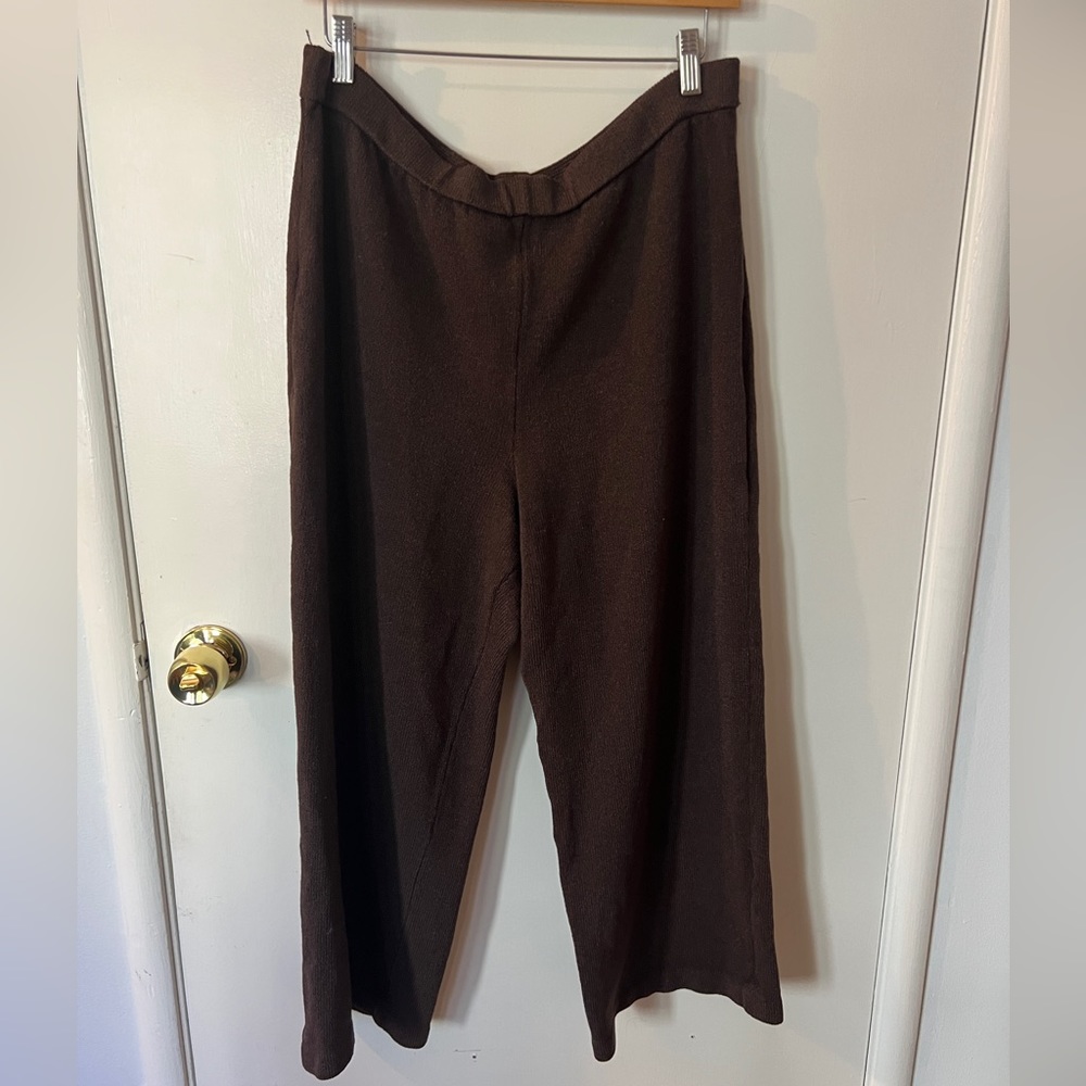 St. John knit pants